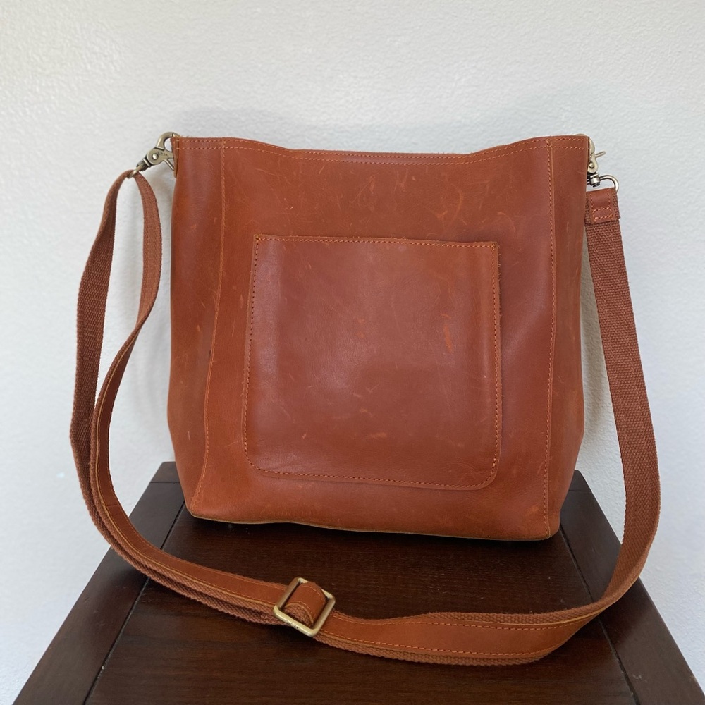 Genuine leather tote bag